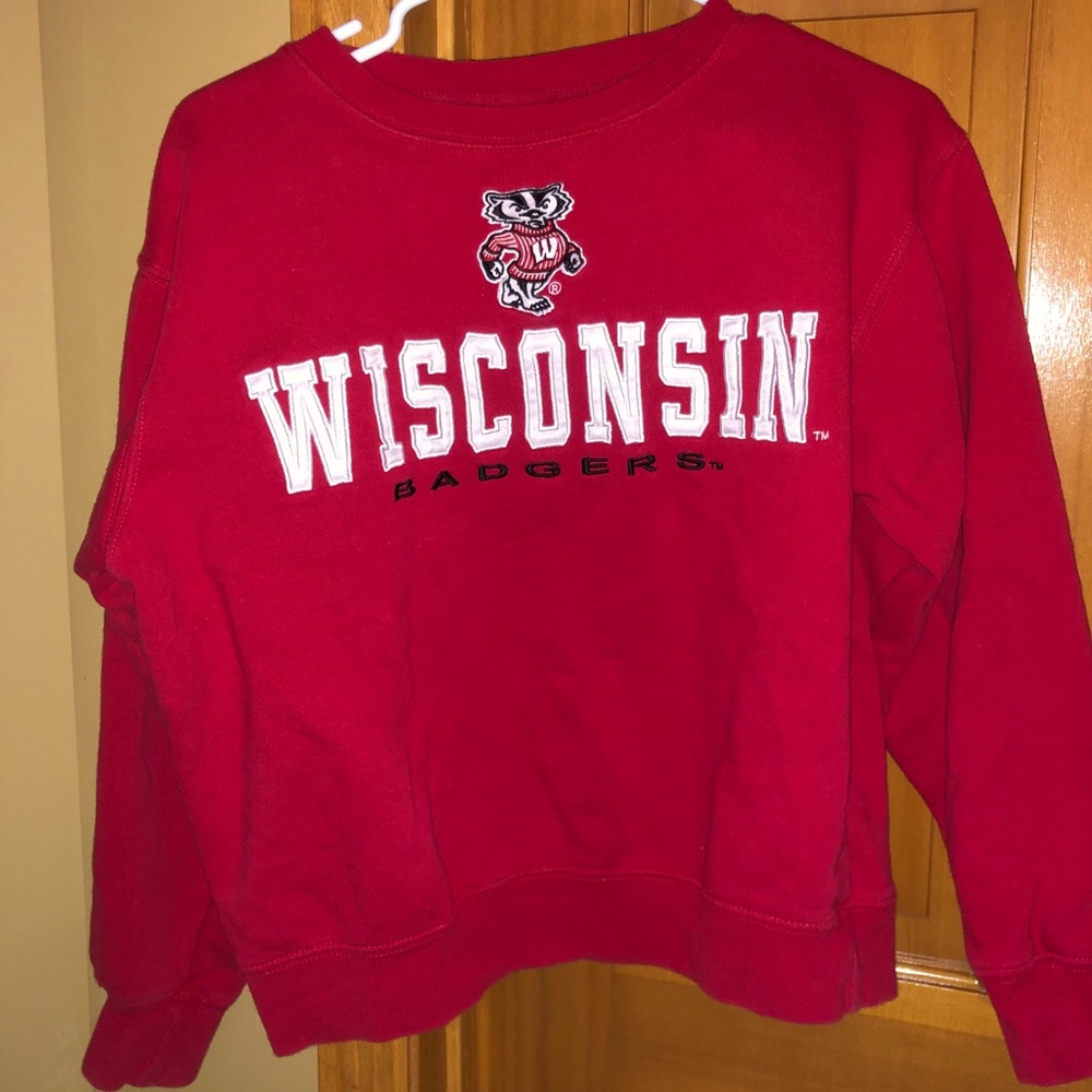 Wisconsin badgers sweatshirt